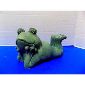 NEW Green Frog Figurine Statue Frogs Plaster Posing